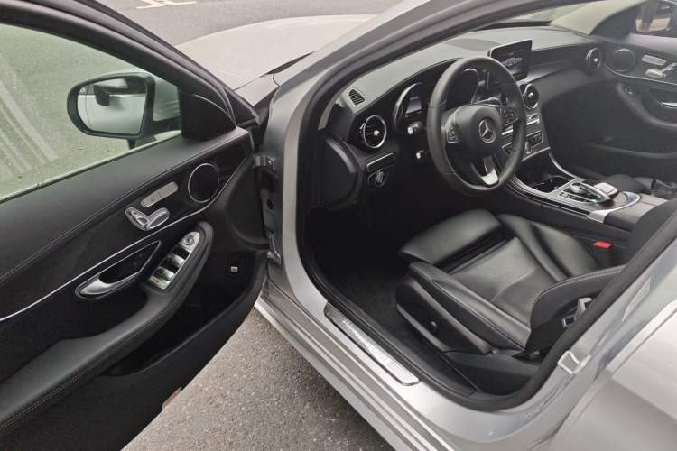 Used Mercedes-Benz C-Class 2016 C 200 L Sport Edition Driver Seat