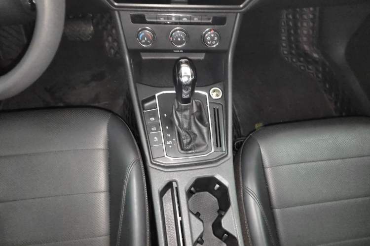 Used Volkswagen Lavida 2019 1.5L Automatic Comfort Edition China VI Standard
