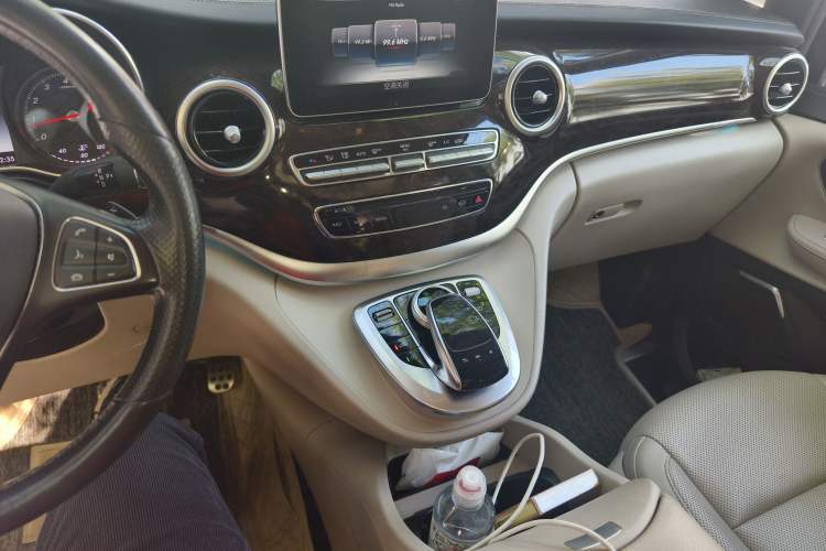 Used Mercedes-Benz V-Class 2018 V 260 Prestige Edition China VI