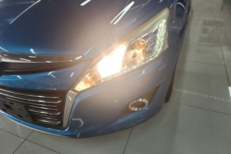 Used Luxgen U6 SUV 2015 1.8T Fashion Edition Left Front Headlight