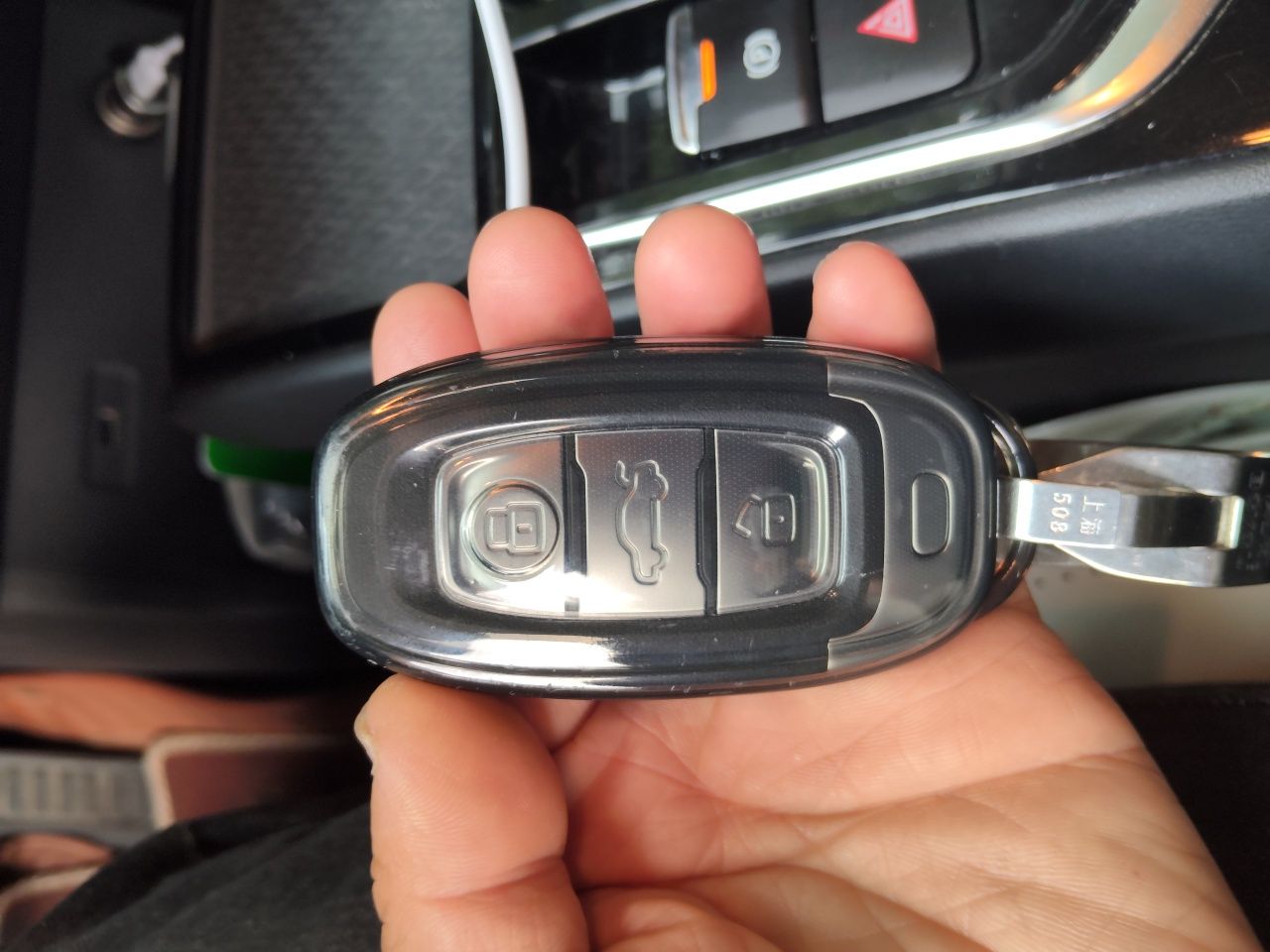 Hongqi E-QM5 2022 431 km Charge & Enjoy Edition — снимка 20