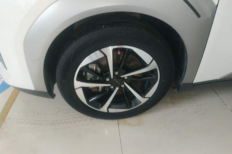 Used AION Y 2023 Younger Star Edition Left Front Wheel Hub