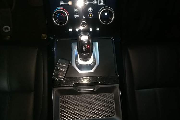 Used Land Rover Range Evoque 2020 249 PS R-DYNAMIC SE Sport Technology Edition