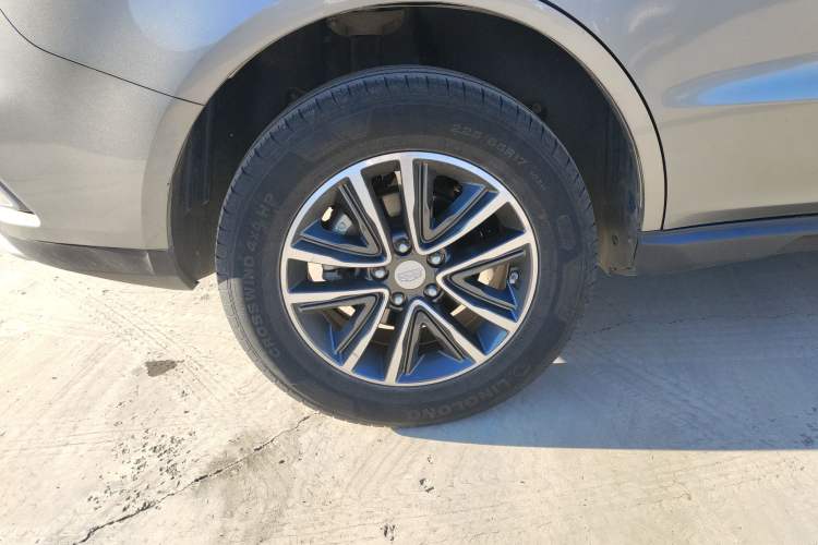 Used Geely Auto Vision X6 2018 1.4T CVT 4G Connected Flagship Edition
