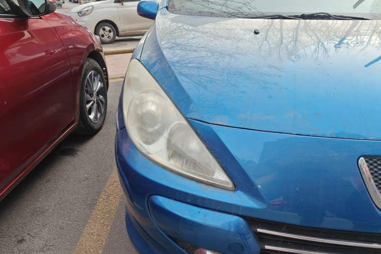 Used Peugeot 307 2008 Hatchback 1.6L Automatic Deluxe Edition
