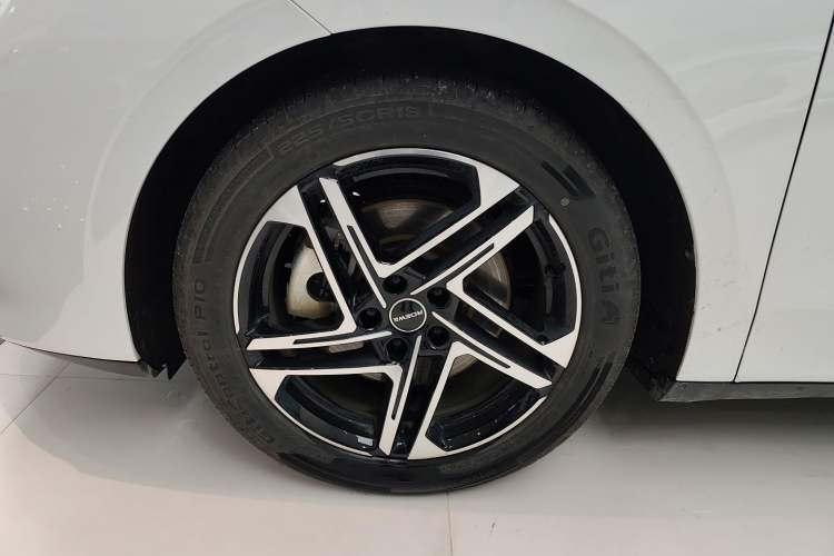 Used Roewe D7 2023 EV 510km Rear-Drive Flagship Edition
