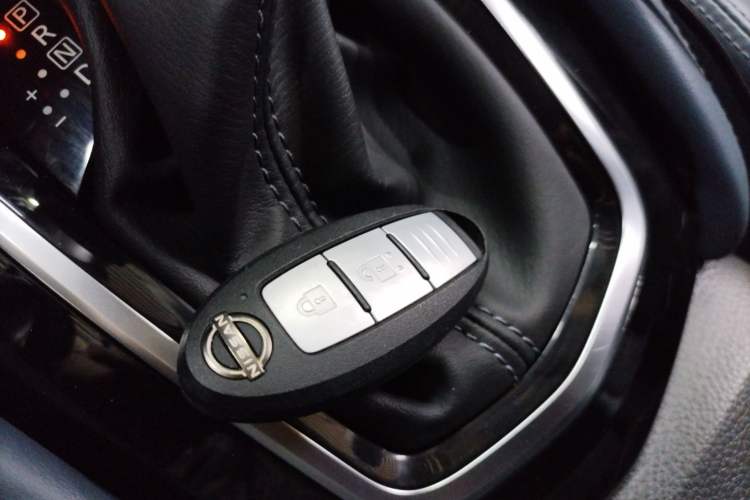 Used Nissan Qashqai 2025 Honor 2.0L CVT XV+ Leading Edition
