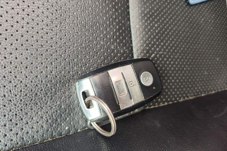 Used Kia K3 2015 1.6L Automatic GLS
