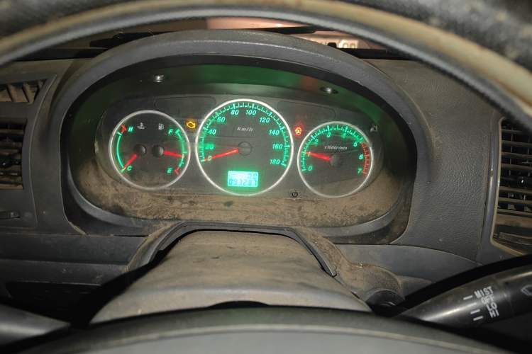 Used Foton Scenic 2014 2.0L Express Classic Short-Wheelbase Low-Roof 491EQ4A
