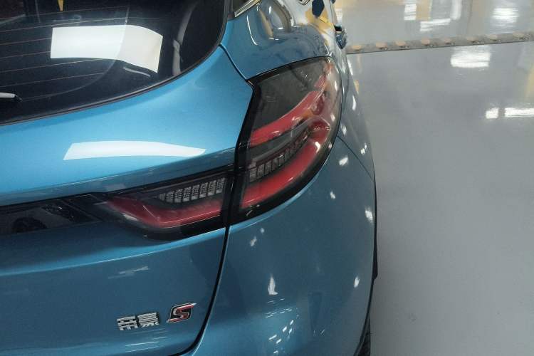 Used Geely Auto Emgrand S 2021 1.4T CVT Luxury Version Right Rear Taillight