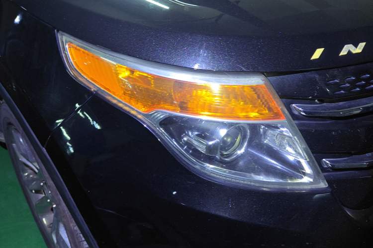 Used Ford Explorer 2013 3.5L Deluxe Model