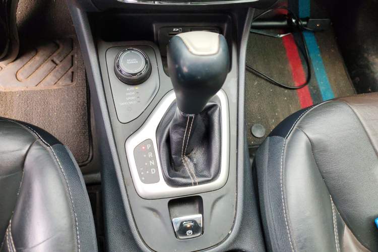 Used Jeep Cherokee 2016 2.4L Professional Smart Version
