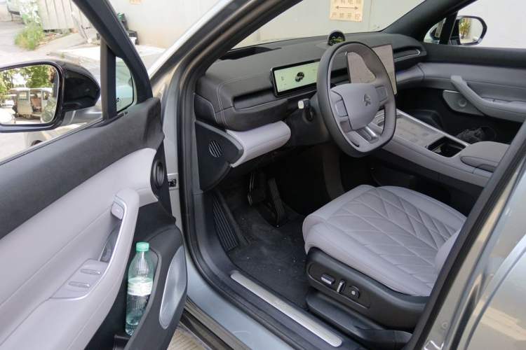 Used Nio EC6 2025 75 kWh