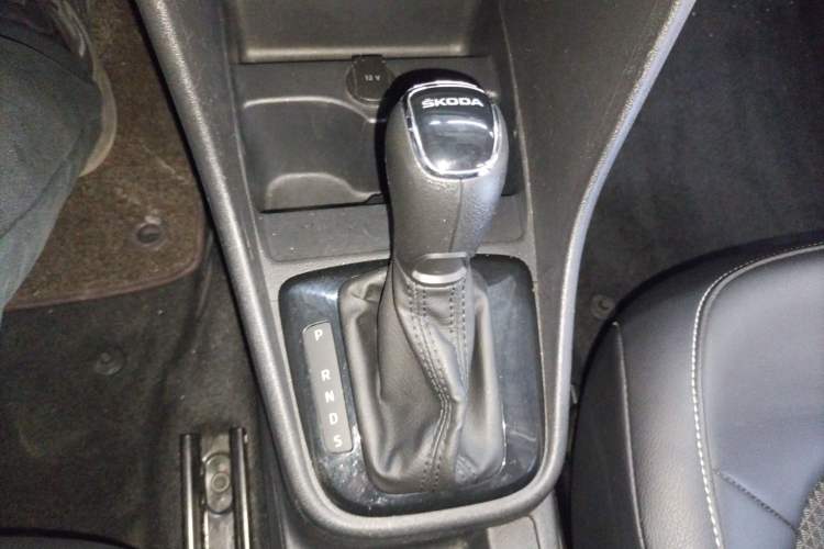 Used Skoda Rapid Spaceback 2016 Revised 1.6L Automatic Chuanxing Version