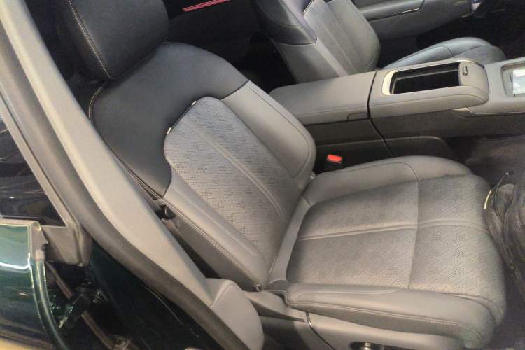 Used Zeekr 7X 2025 100kWh Long-Range All-Wheel Drive Intelligent Driving Version
