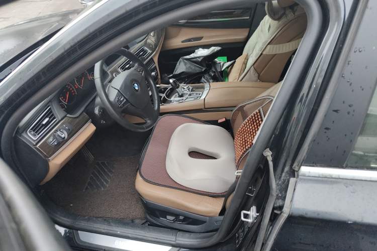 Used BMW 7 Series 2011 730Li Elegant Model