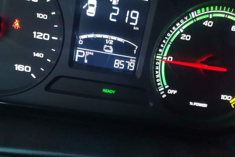 Used Roewe Clever 2021 302 km New Four-Seater Super-Efficient Version