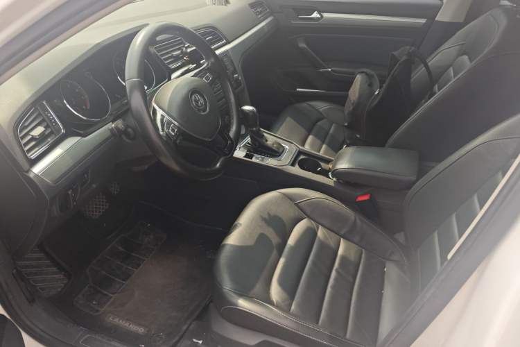 Used Volkswagen Lamando 2015 280TSI DSG Comfort Edition Left Front Seat