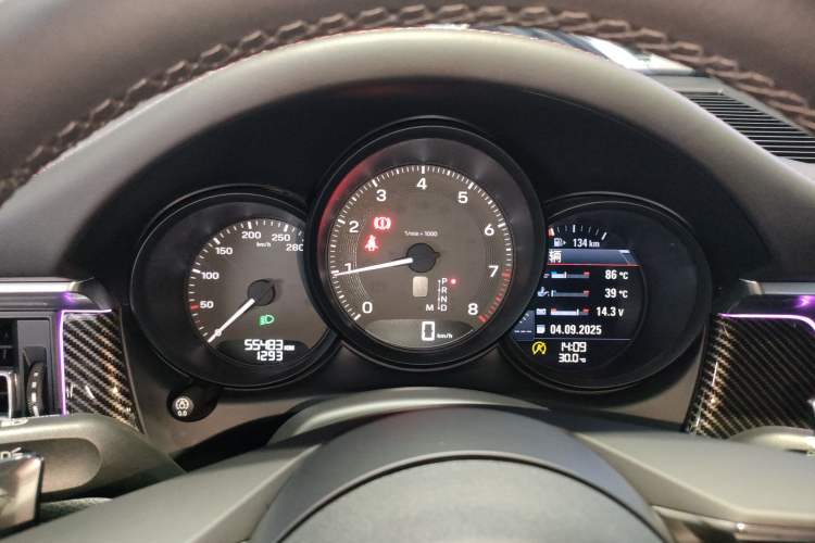 Used Porsche Macan 2022 Macan 2.0T
