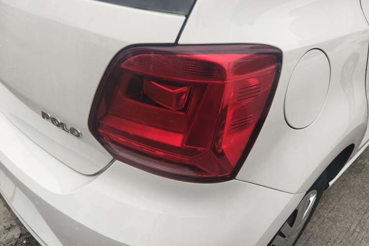 Used Volkswagen Polo 2016 1.4L Manual Fashion Model Right Rear Taillight
