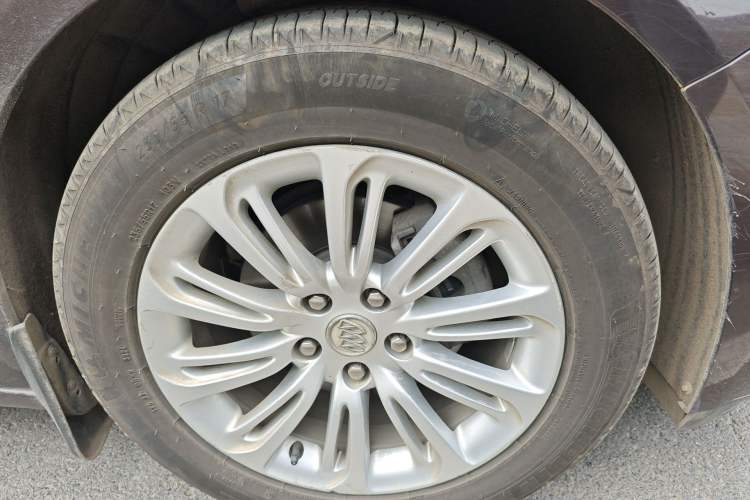 Used Buick LaCrosse 2016 20T Leading Model
