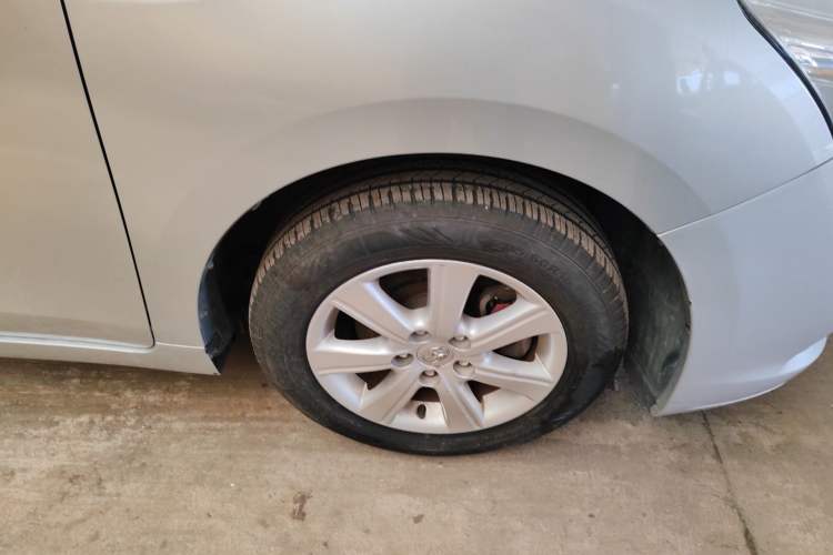 Used Toyota Verso 2012 180V CVT Supreme Edition
