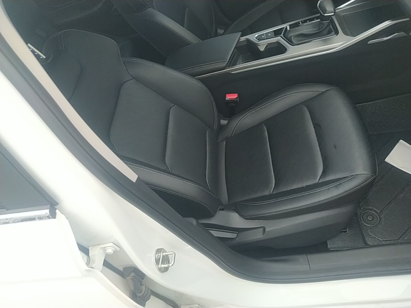 Geely Auto Emgrand 2022 4th Generation 1.5L CVT Luxury Model - Premium — снимка 19