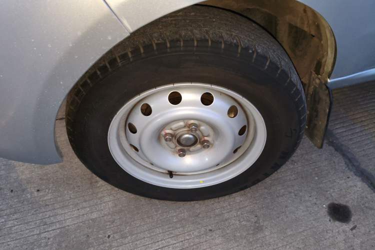 Used Jinbei Hiace X30 2020 1.5L Van Super-Enjoyment Model China VI Standard SWC15M
