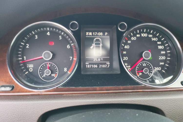 Used Volkswagen Magotan 2012 Travel Edition 2.0 TSI Luxury Version Instrument Cluster