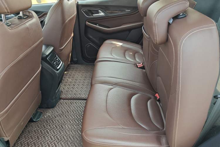 Used Baojun 560 2017 1.5T DCT Flagship Model 7 Seats