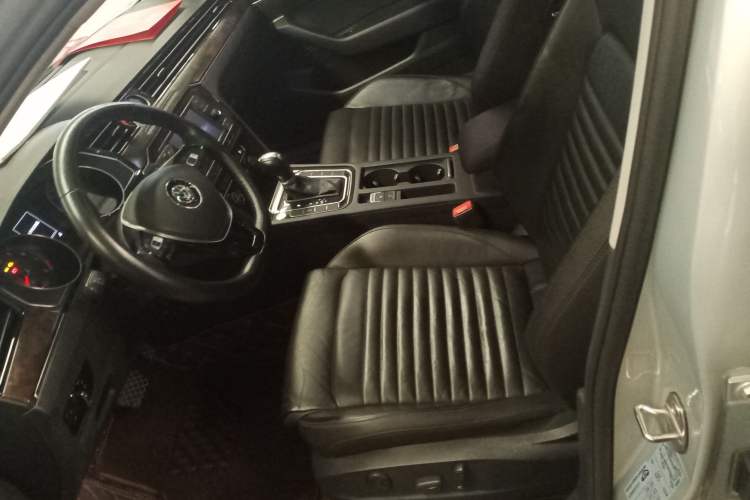 Used Volkswagen Magotan 2018 Facelift 330TSI DSG Luxury Model
