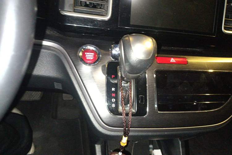 Used Honda Elysion 2016 2.4L Luxury Edition
