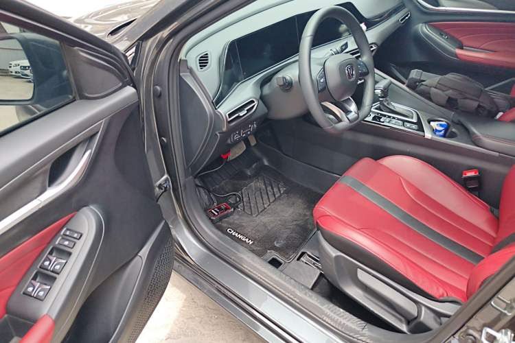 Used CHANGAN Eado 2021 PLUS Blue Whale NE 1.4T GDI DCT Prestige Model
