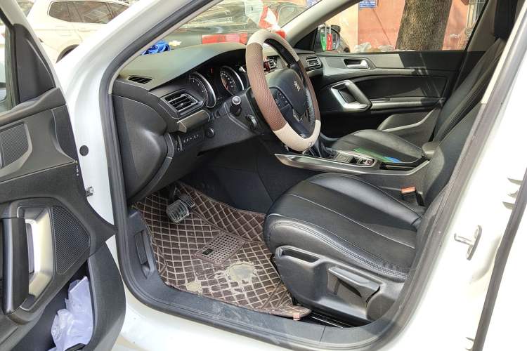 Used Peugeot 408 2014 1.8L Automatic Luxury Edition Driver Seat