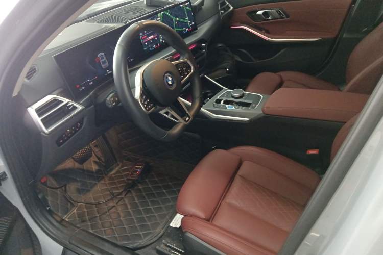 Used BMW i3 2025 eDrive 35 L
