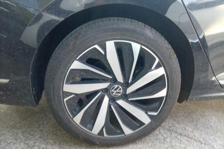 Used Volkswagen Passat 2024 380TSI Luxury Edition
