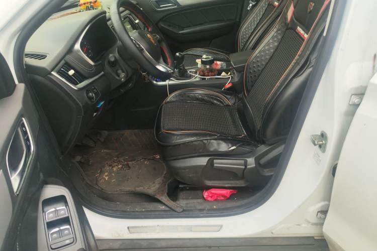 Used Roewe RX5 2018 20T Two-Wheel Drive Manual Flagship Edition Left Front Seat