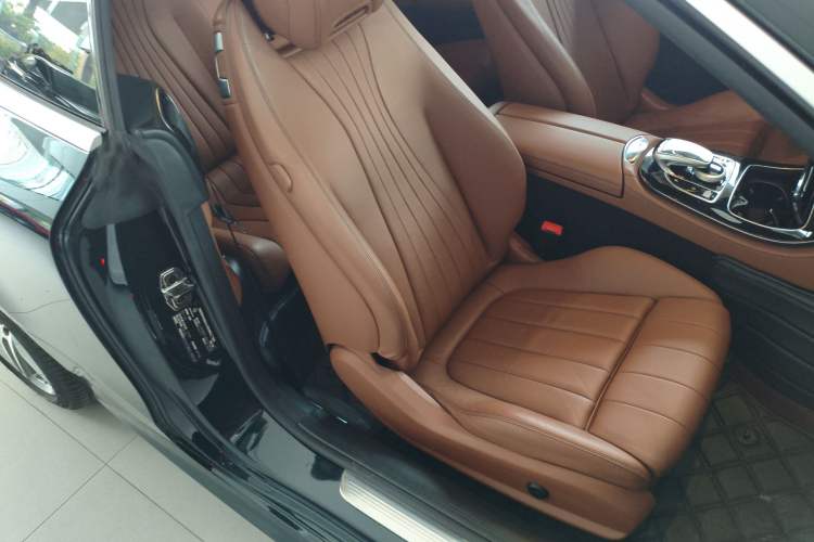 Used Mercedes-Benz E-Class 2020 E 260 4MATIC Convertible Coupe
