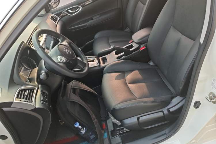 Used Nissan Sylphy 2019 1.6XV CVT Smart Connect Luxury Edition China VI Standard Left Front Seat