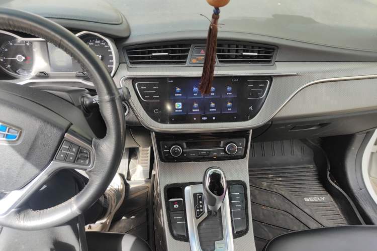 Used Geely Auto Emgrand GS 2016 Sport Edition 1.3T Automatic ZhenShang Model Audio And AC Panel