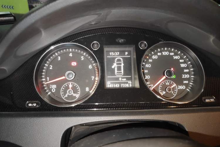 Used Volkswagen Magotan 2012 Revised Version 1.8TSI Leading Edition
