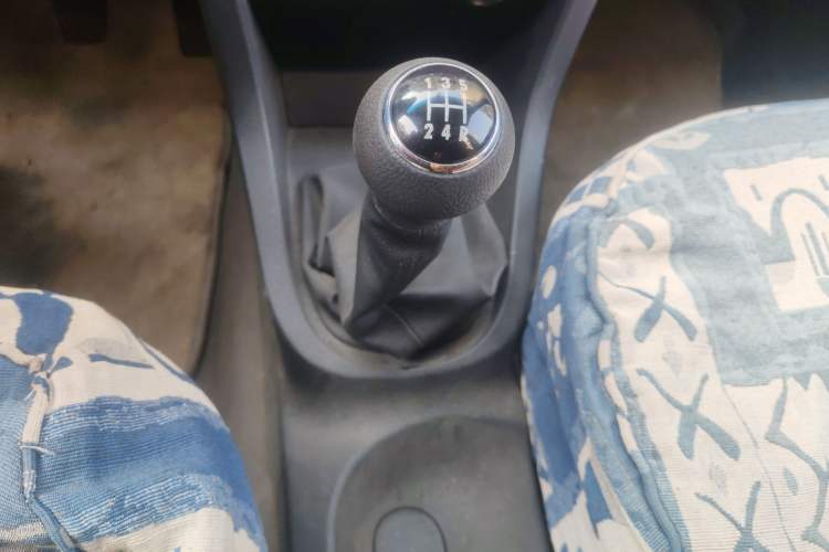 Used FAW Xiali 2012 N3 1.0L Hatchback Standard Model Gear Lever