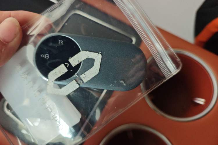 Used Hima AITO M8 2025 Extended-Range Ultra Version 53.4 kWh 5-Seater Edition Vehicle Key