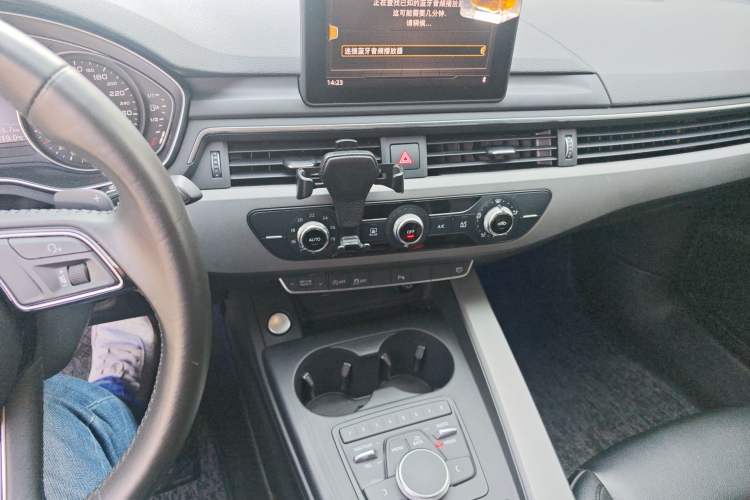 Used Audi A4L 2018 30th Anniversary Edition 40 TFSI Trendy Model