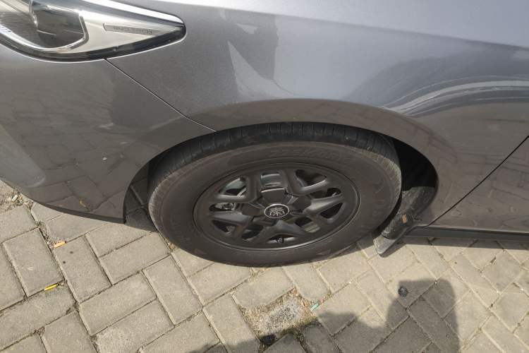 Used BYD Qin PLUS 2025 DM-i Smart Drive 55KM Leading Model Left Front Wheel Hub