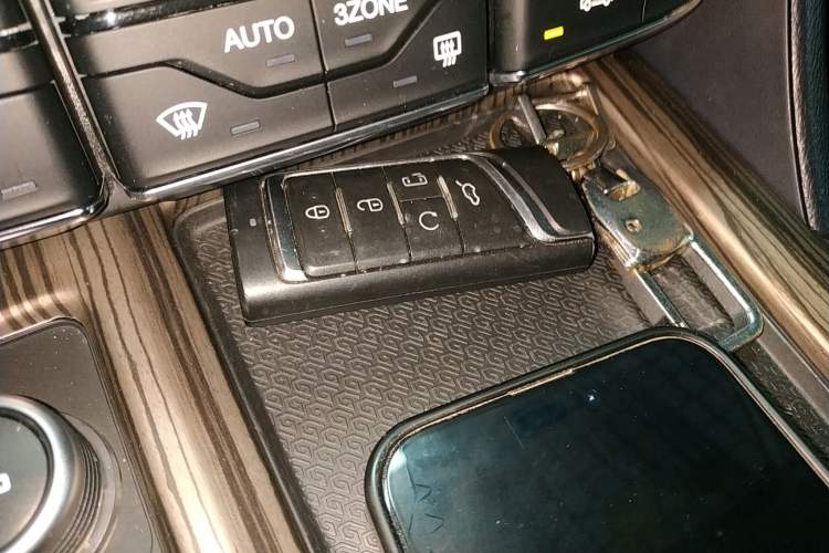 Used GAC Trumpchi M8 2020 390T Deluxe Edition
