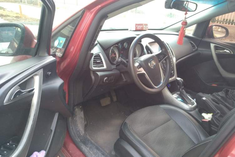 Used Buick GT 2014 XT 1.6L Automatic Fashion Edition