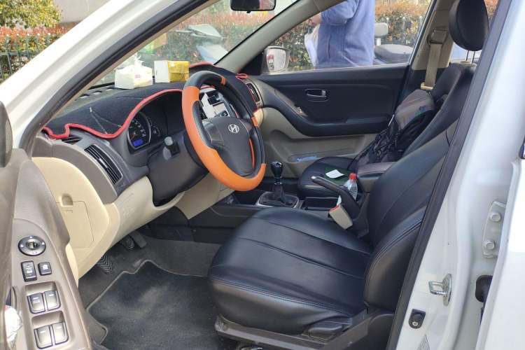 Used Hyundai Celesta 2011 1.6L Manual Luxury Model
