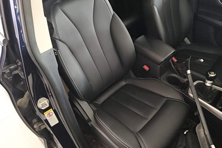 Used BYD Song MAX 2017 1.5T Manual Smart Connect Luxury 7-Seater