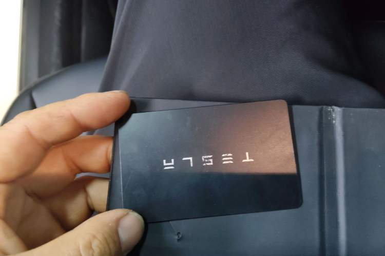 Used Tesla Model Y 2023 Long-Range All-Wheel-Drive Version